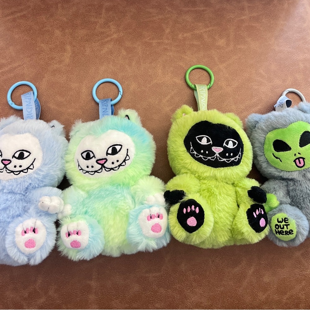 Ripndip Plush Cat Toys - Blue, Green, Black
